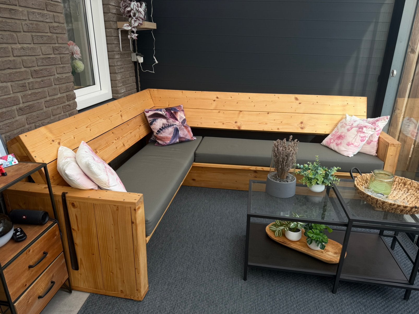 Hoekbank voor tuin/ overkapping, Ophalen, 5 zitplaatsen, Steigerhout, Zo goed als nieuw