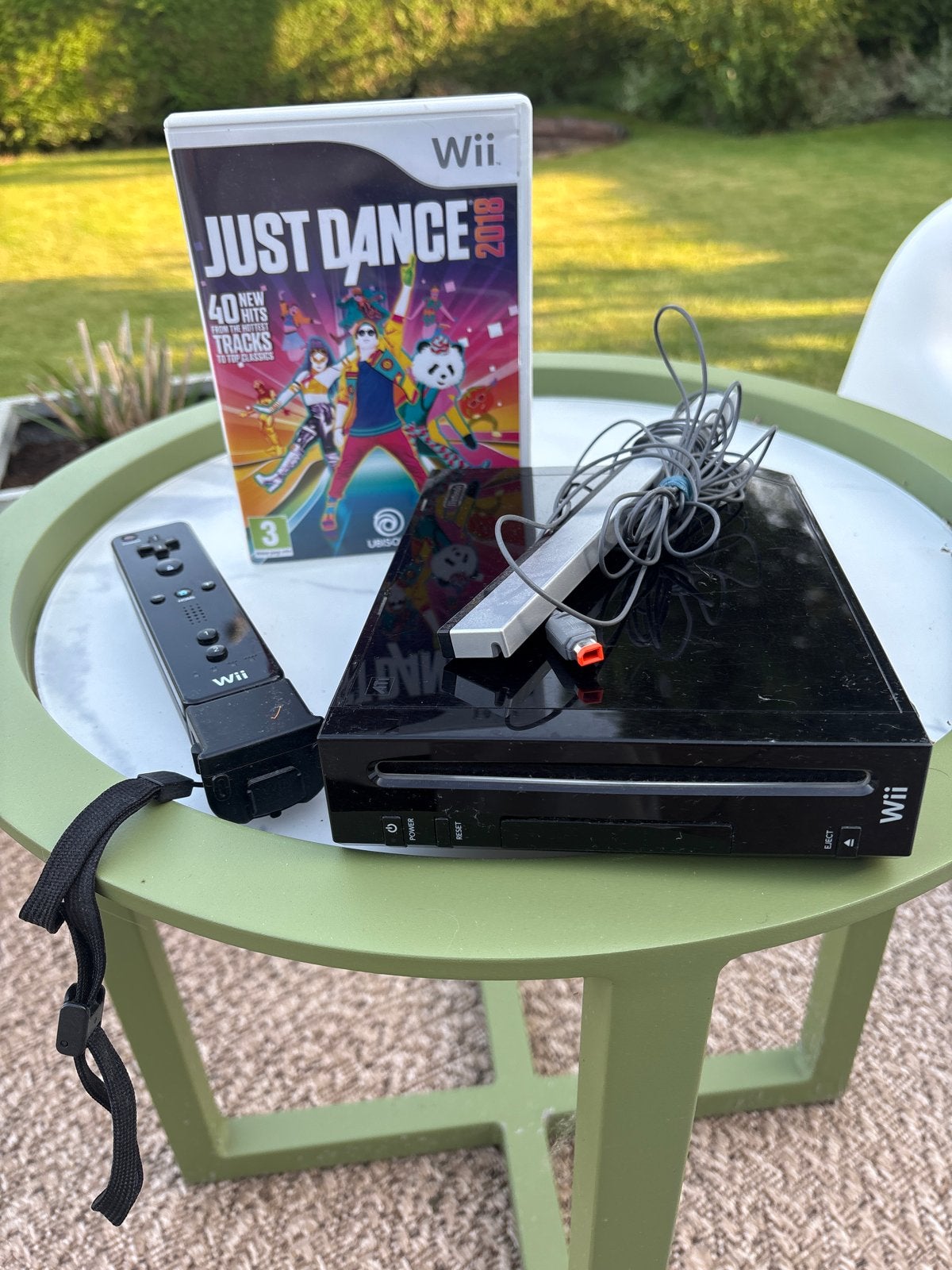 Nintendo Wii met controller en Just Dance 2018, Ophalen of Verzenden, Gebruikt, Met 1 controller, Met games