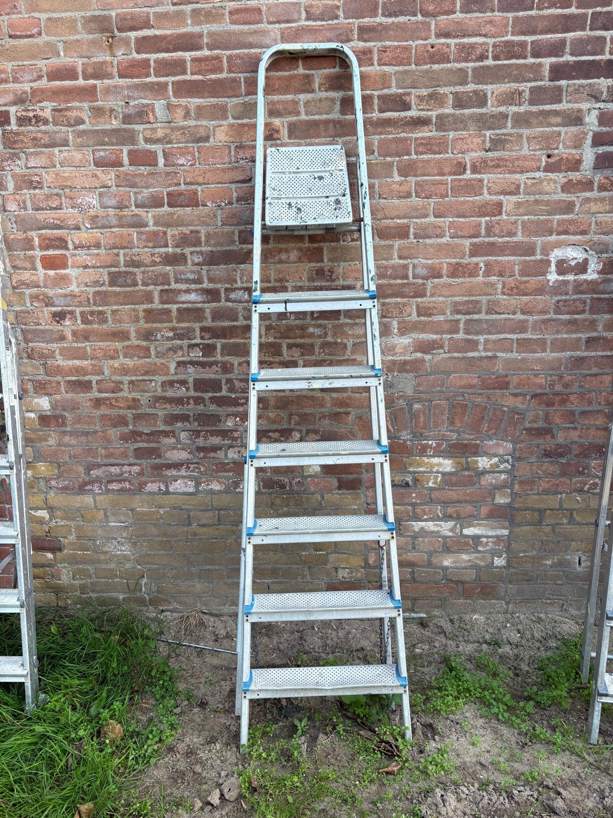 Huishoudtrap met 6 treden - Zijkant gerepareerd, Gebruikt, Trap, Ophalen of Verzenden, Opvouwbaar of Inschuifbaar