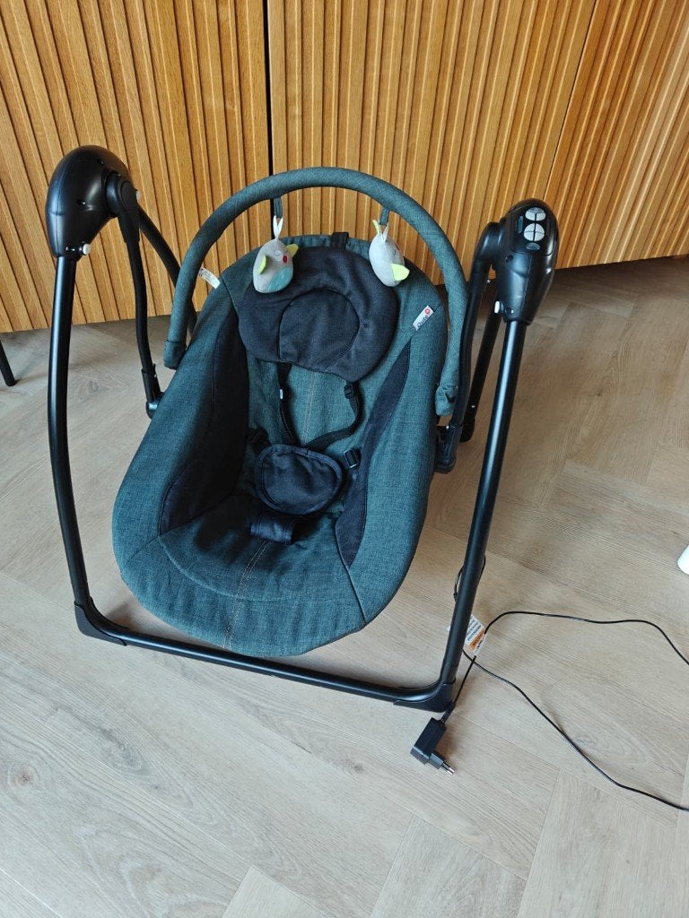 Qute Q-swing baby schommelstoel inklapbaar, Kinderen en Baby's, Verstelbaar, Schommelstoel, Zo goed als nieuw, Ophalen