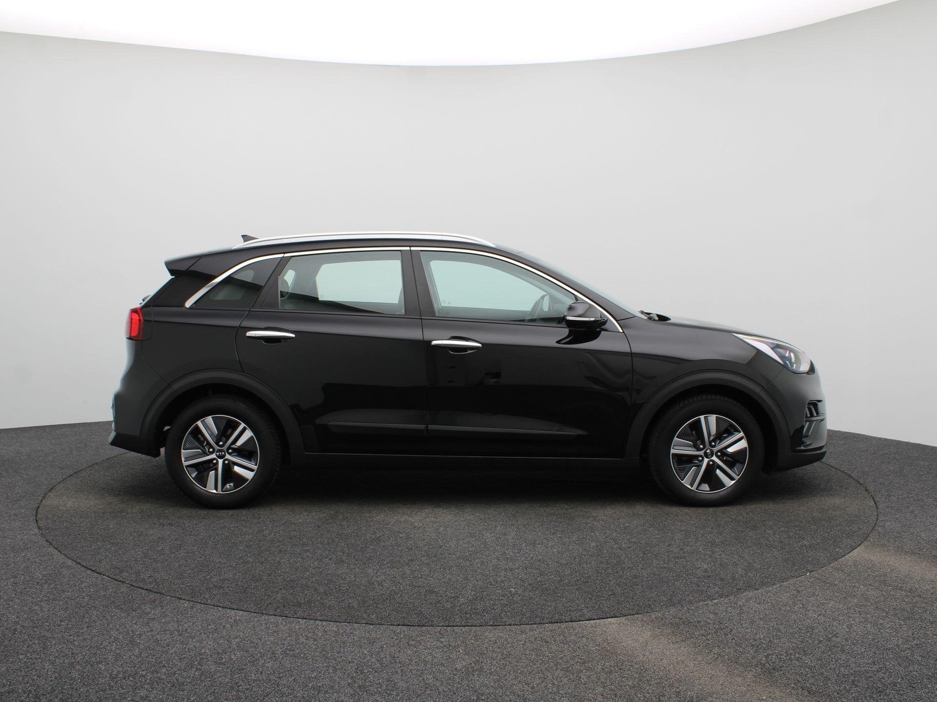 Foto 8 van Kia Niro 1.6 GDi Hybrid DynamicLine | Clima | Navi | Camera