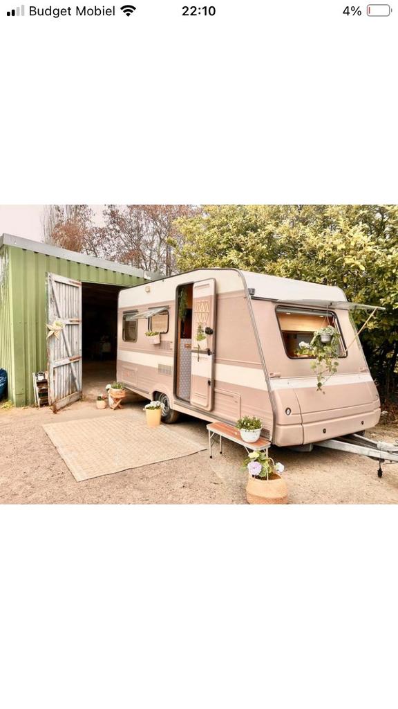Caravan te koop 5pers/ STAPELBED/Retro/GROOT ONDERHOUD gehad, Caravans en Kamperen, Bedrijf, Rondzit, Koelkast