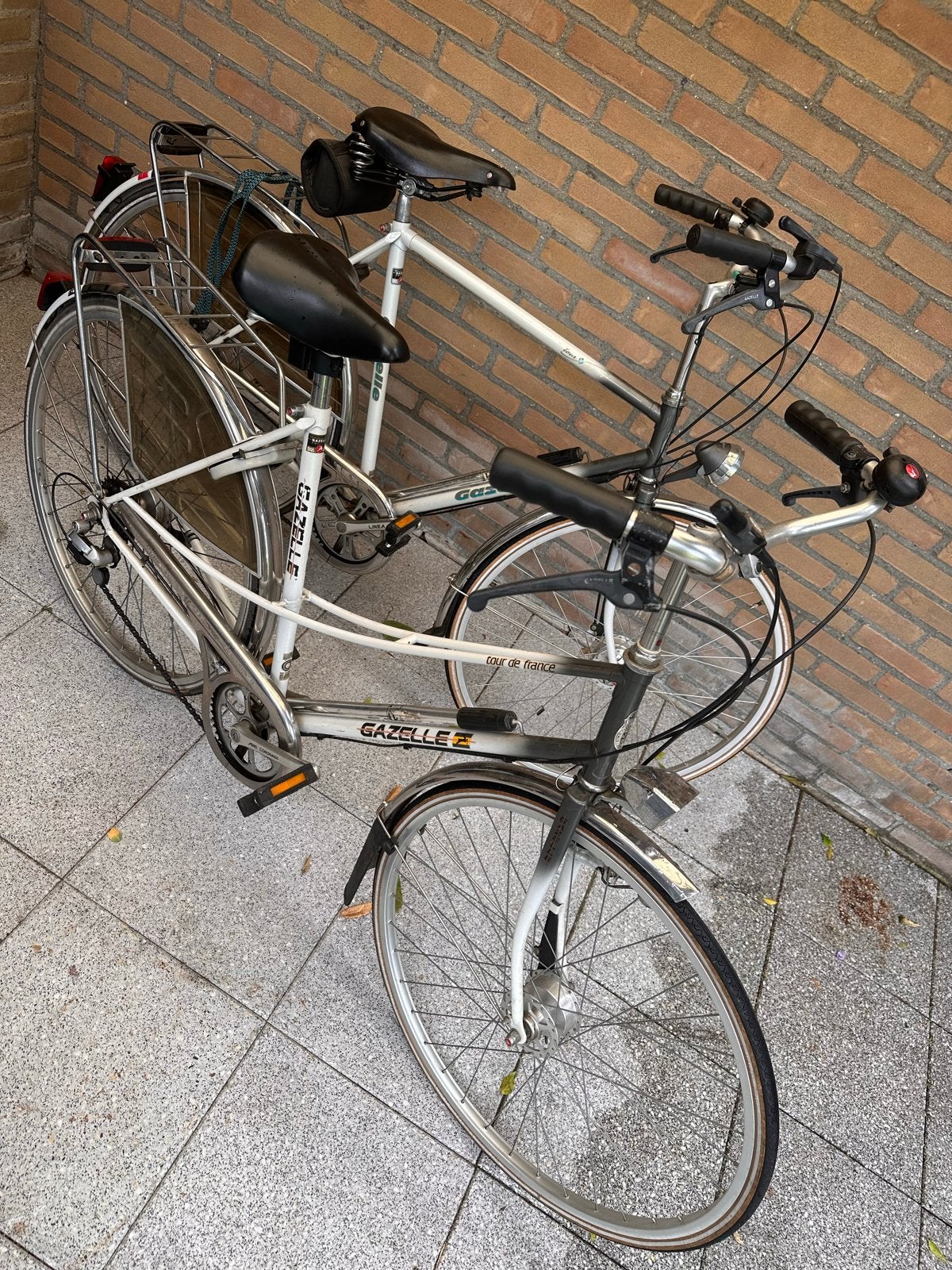 Lichtgewicht aluminium fietsen: dames- en herenmodel, Ophalen, Gebruikt, Versnellingen, Gazelle