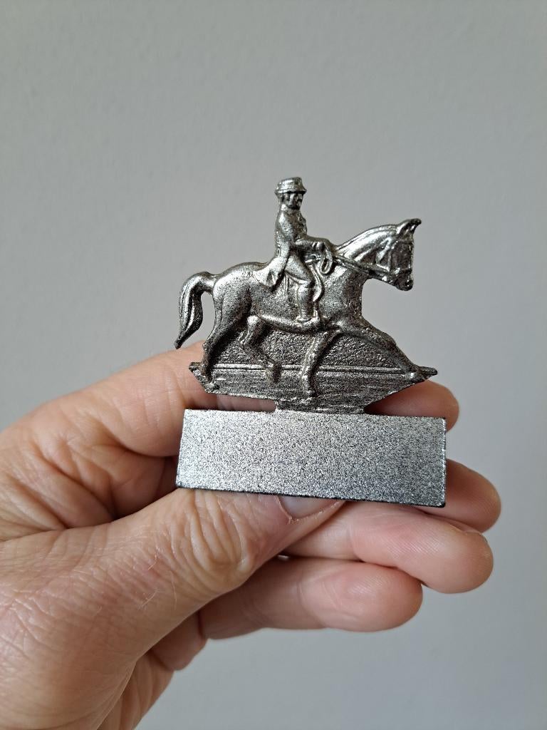 trofee Ruiter op paard, metaal 5.5x2x6cm, Ophalen of Verzenden, Zo goed als nieuw