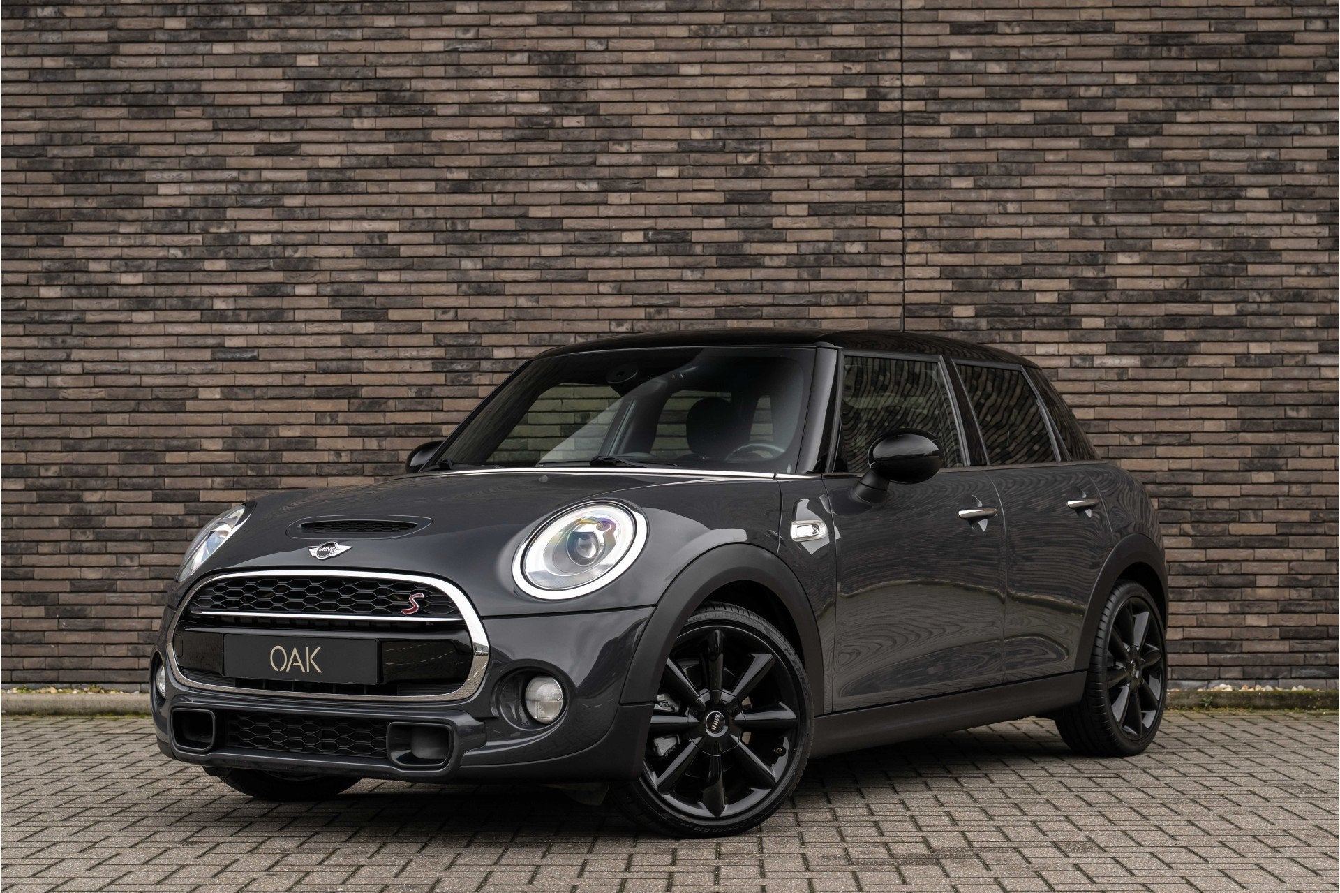MINI Mini 2.0 Cooper S Chili | Navigatie | Half Leder | LED, 1195 kg, Gebruikt, Leder en Stof, Automatische klimaatregeling