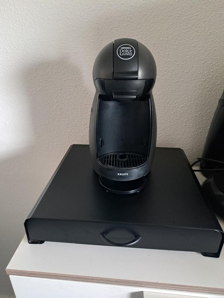 Dolce gusto koffie apparaat en cup houder, Ophalen
