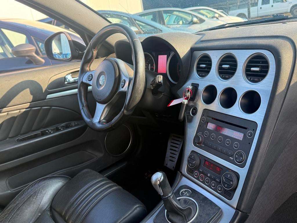 Alfa Romeo 159 Sportwagon 2.2 JTS Selespeed TI 2010 Zwart Xe, Gebruikt, 4 cilinders, Zwart, 1470 kg