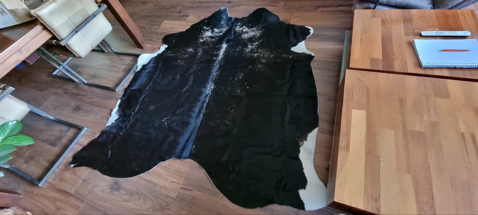 Zwart/wit koeienhuid vloerkleed super clean L230cm B200cm, Nieuw, Ophalen of Verzenden, Landelijk, Zwart