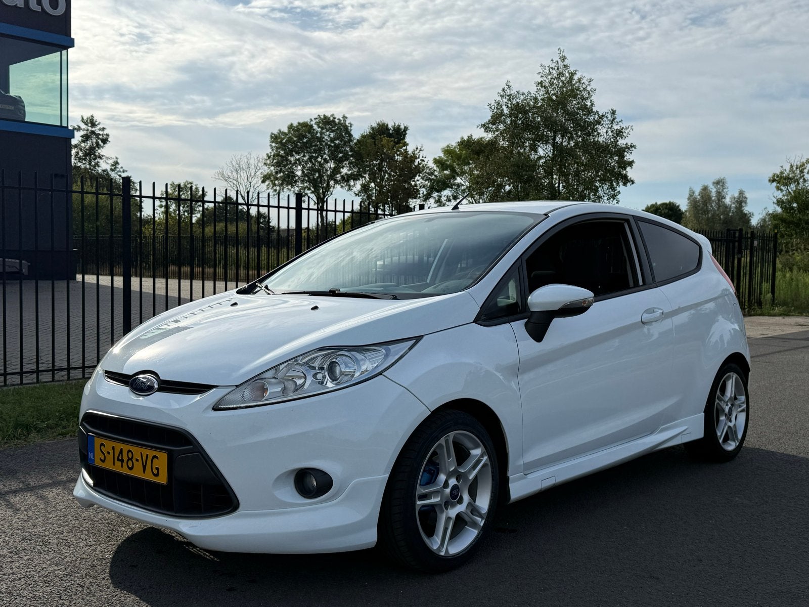 Ford Fiësta 1.4 Sport ST Line, Voorwielaandrijving, USB, Stof, 31 €/maand