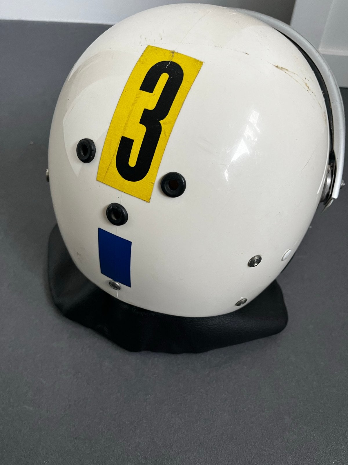 Vintage politie/ME helm met nummer 3, Ophalen of Verzenden, Tweedehands, Overige typen, Overige merken