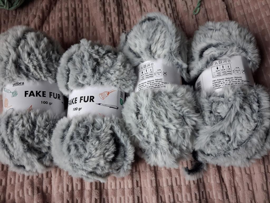 Fake fur wibra, Hobby en Vrije tijd, Ophalen of Verzenden, Haken, Wol of Garen