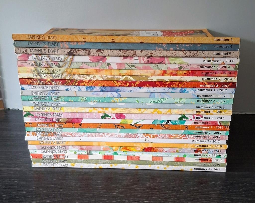25 tijdschriften Daphne's Diary 2012-2019, Ophalen of Verzenden, Gelezen