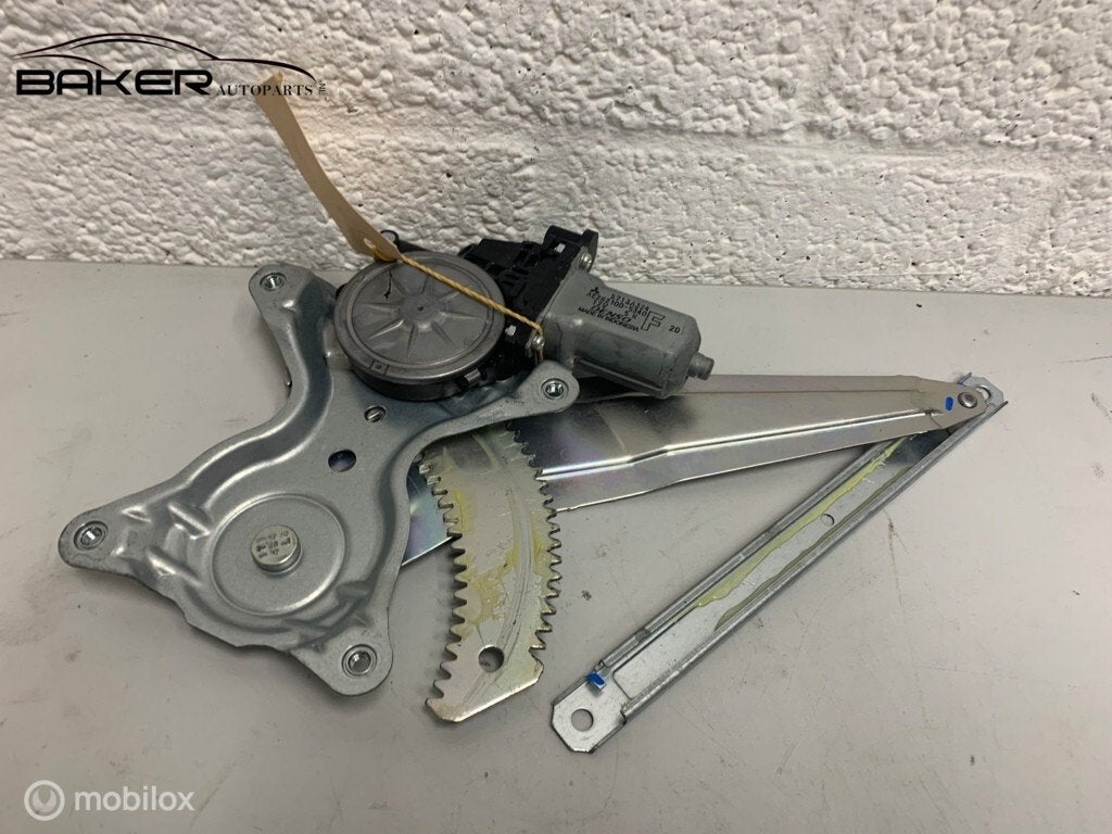Raammechanisme linksachter Mitsubishi Space Star II ('13-18, Gebruikt, Mitsubishi, Ophalen of Verzenden