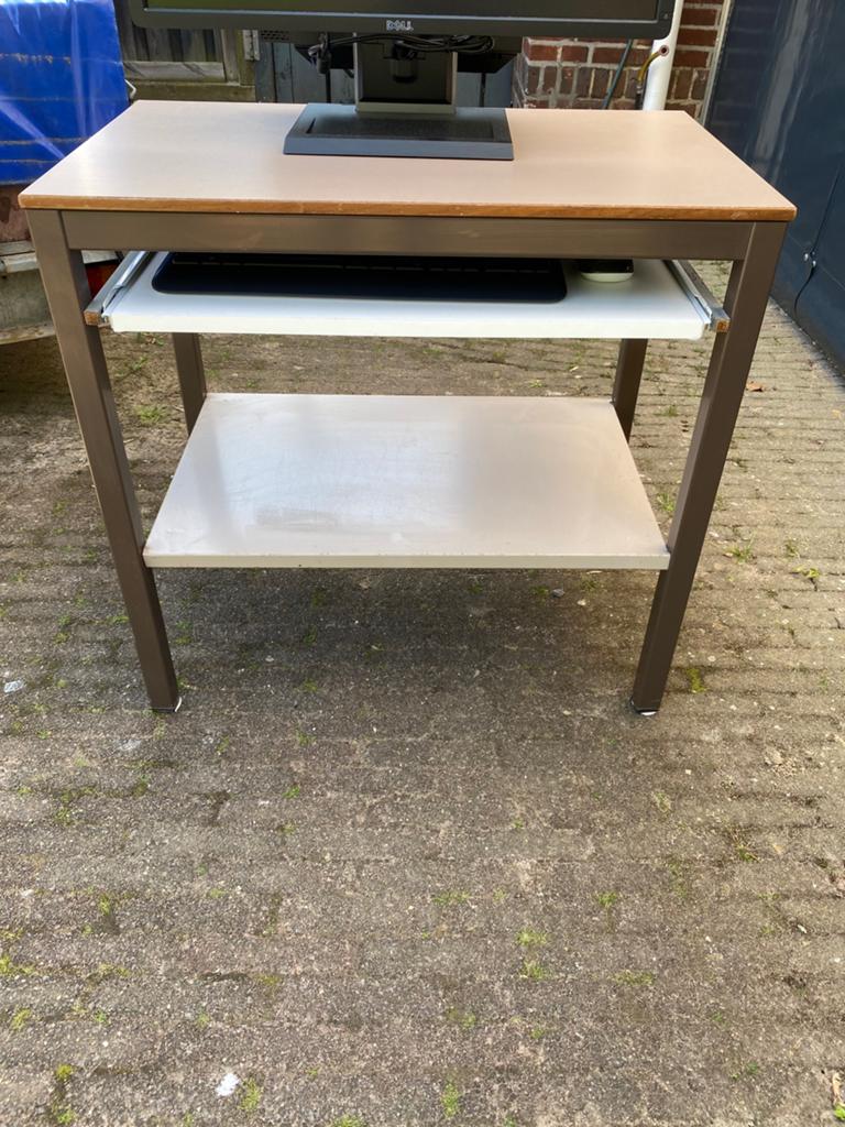 Computer tafeltje, Huis en Inrichting, Kasten | Computermeubels, Ophalen, Zo goed als nieuw, 70 tot 120 cm