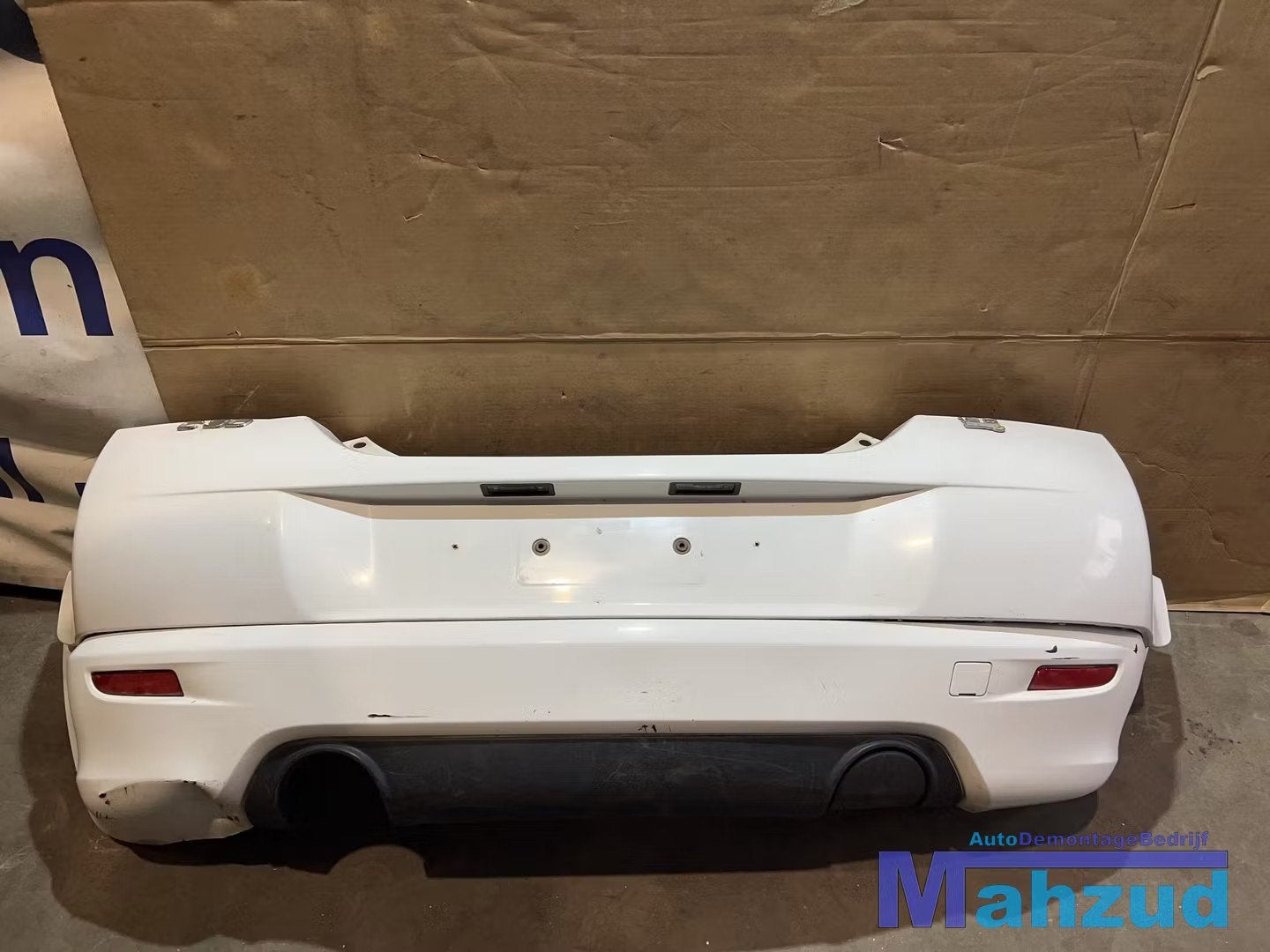 VOLVO C30 Wit achterbumper bumper achter 2006-2013, Gebruikt, Gunnar Engellaus vag 8
405 31  Gothenburg, SE, Info@volvocars.com