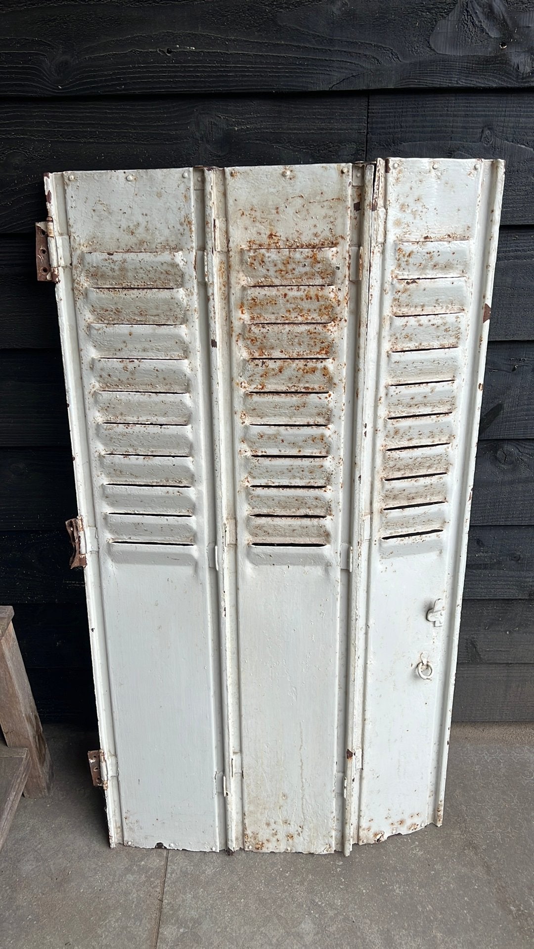 Brocante drieluik, Ophalen