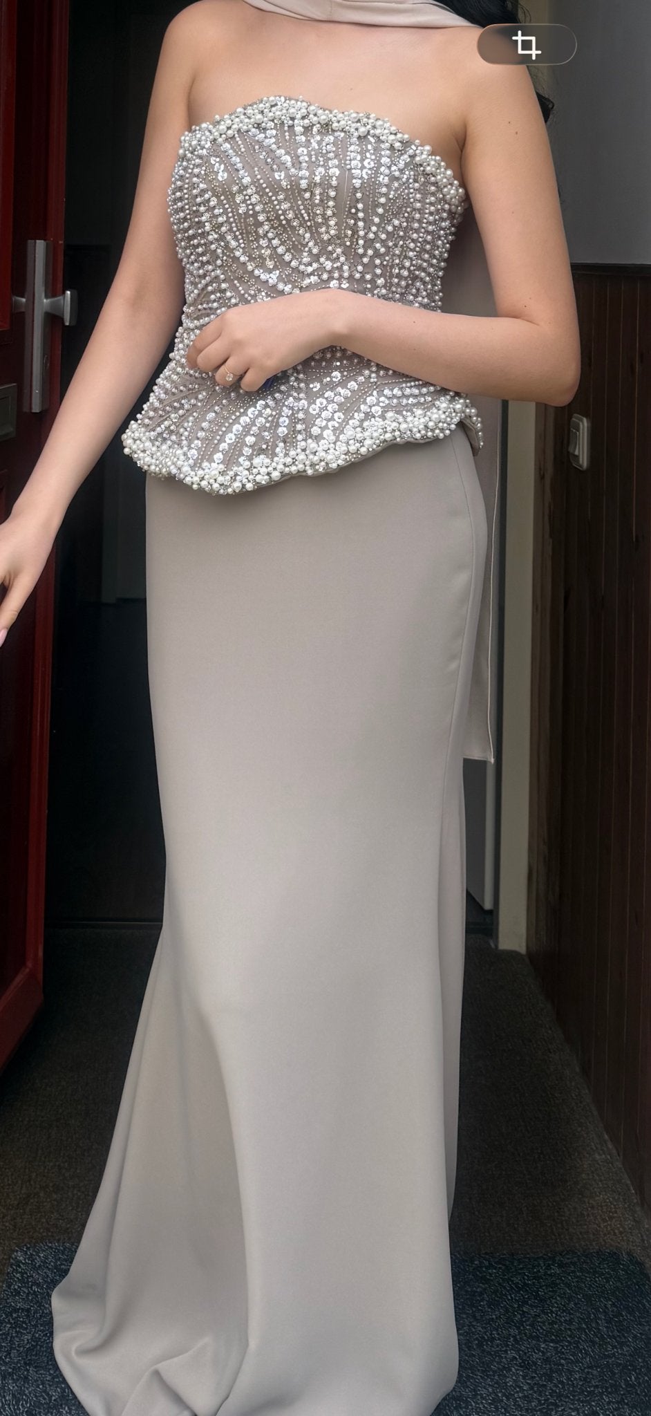 Elegante Avondjurk met Parels/abiye- Maat 38/40 (M), Galajurk, Beige, Zo goed als nieuw, Ophalen