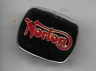NORTON MOTOREN PIN ERG MOOI, Verzamelen, Speldjes, Pins en Buttons, Ophalen of Verzenden, Zo goed als nieuw, Merk, Speldje of Pin