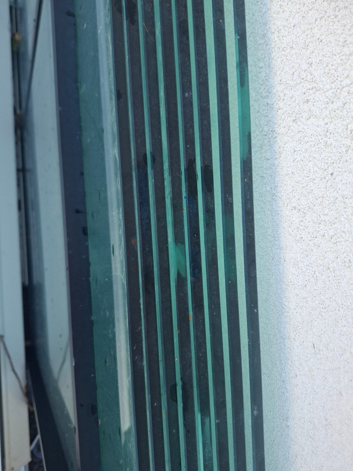 Glazen schuifpanelen met rails - 6 stuks, 5.75m lang, Doe-het-zelf en Verbouw, Glas en Ramen, Ophalen of Verzenden, Zo goed als nieuw