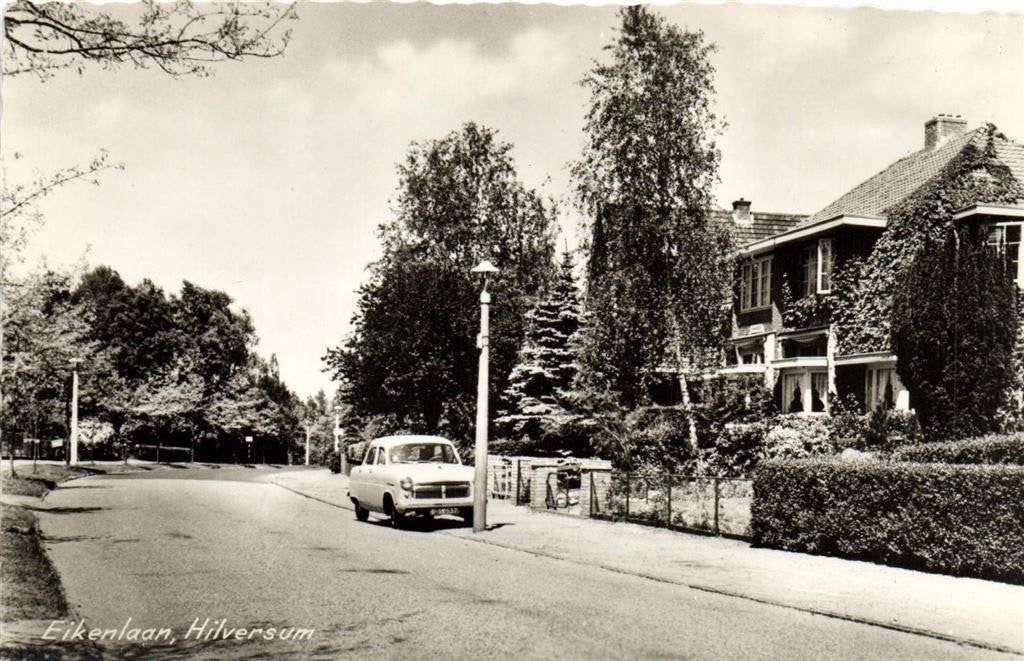 Eikenlaan, Hilversum - auto - ongelopen, Verzamelen, Ansichtkaarten | Nederland, Verzenden, 1960 tot 1980, Ongelopen, Noord-Holland