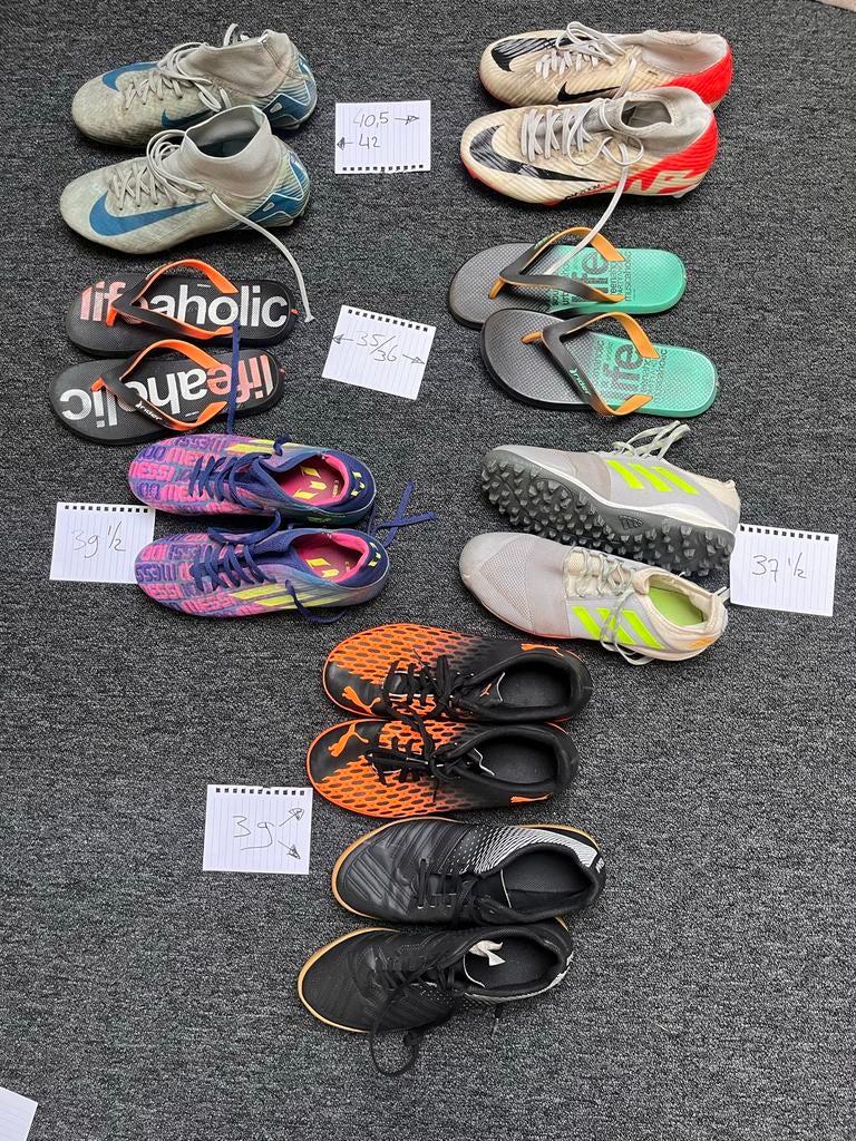 Partij diverse sportschoenen en slippers, Ophalen of Verzenden