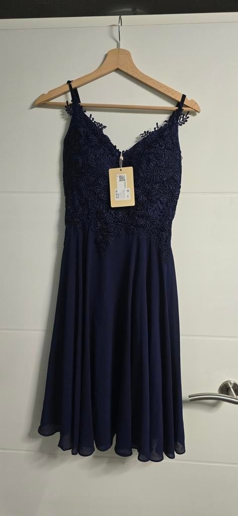 Maat s (gala) jurk blauw, Ophalen of Verzenden, Nieuw, Onder de knie