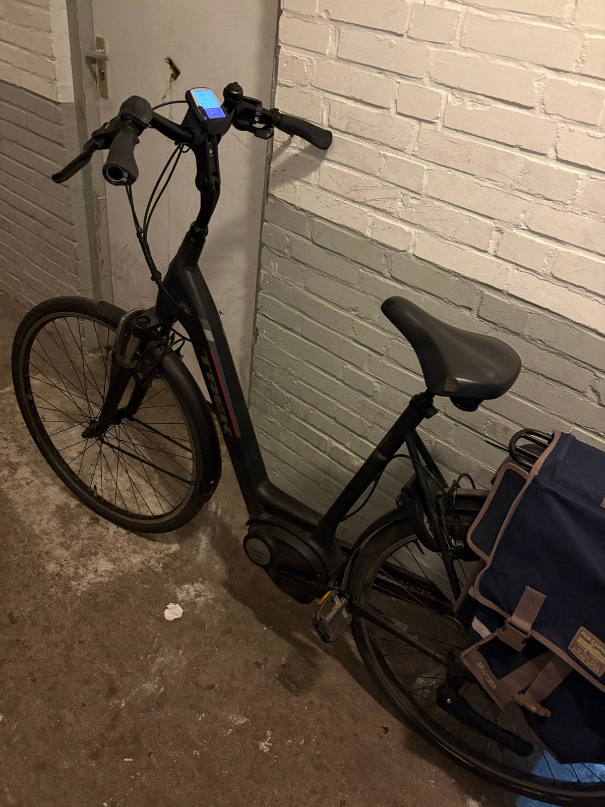 Elektrische Trek fiets met Bosch motor, Fietsen en Brommers, Elektrische fietsen, Gebruikt, Overige merken, 30 tot 50 km per accu