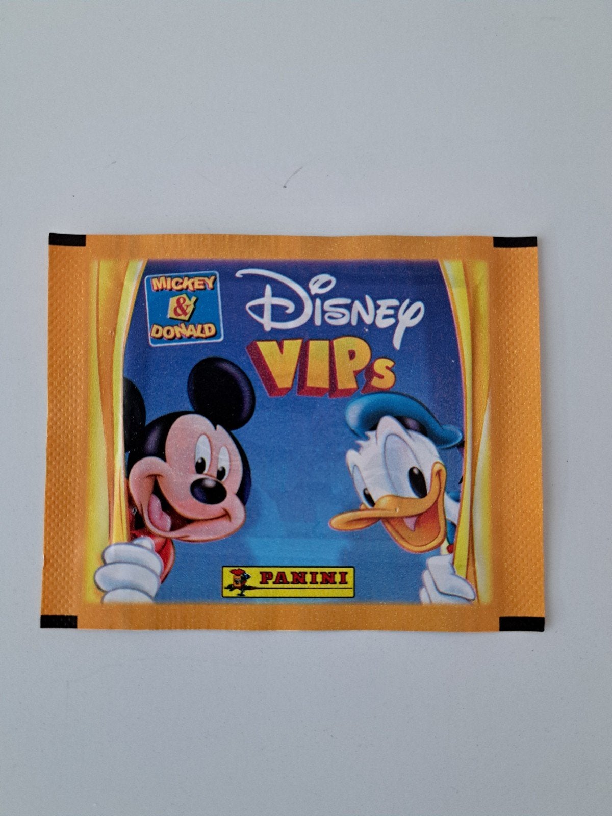 Panini Disney VIPs Sticker Box - Nieuw en Ongeopend, Verzamelen, Ophalen of Verzenden, Nieuw, Strip of Tekenfilm