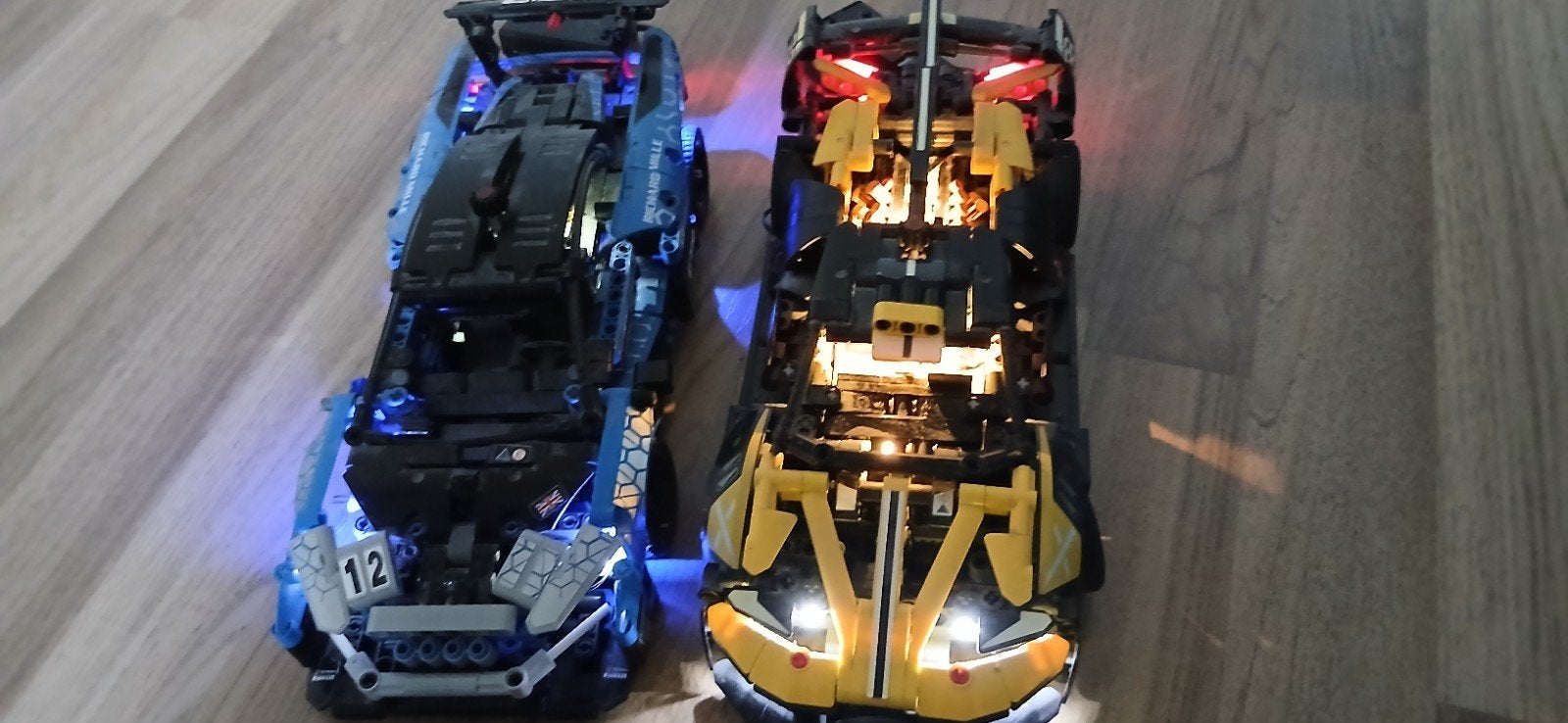 Lego Technic McLaren Senna GTR en Bugatti Chiron en verlicht, Ophalen of Verzenden, Zo goed als nieuw, Overige merken