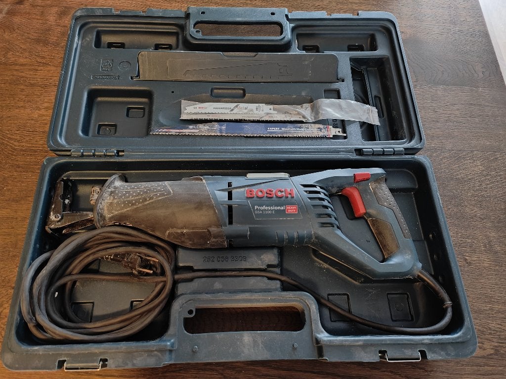 Bosch reciprozaag GSA 1100 E Incl. koffer, Ophalen, Gebruikt, 70 mm of meer, Reciprozaag