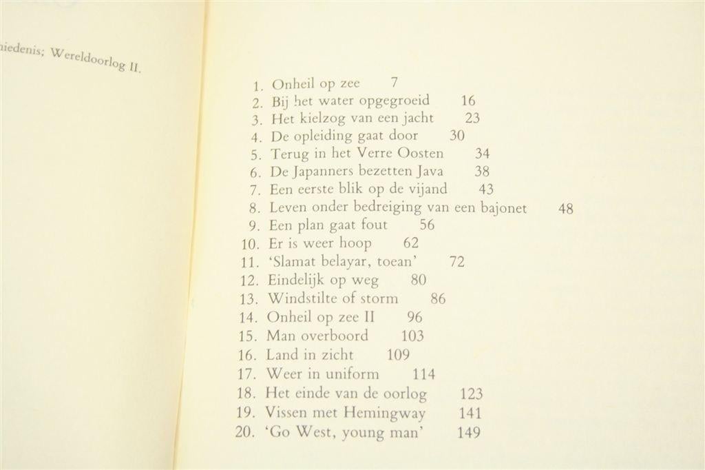 Ontsnapping van Java — WOII Zeilvlucht, 1e Druk 1989, Ophalen of Verzenden, Gelezen