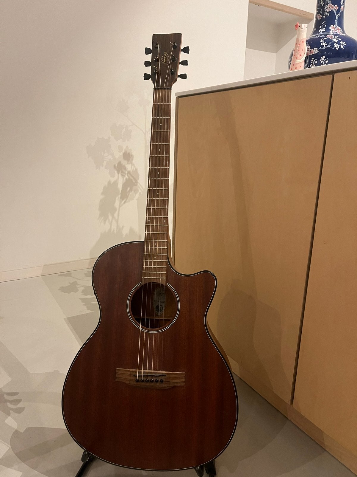 Hudson semi - acoustische gitaar, Ophalen, Zo goed als nieuw, Western- of Steelstringgitaar, Met (piezo-)element