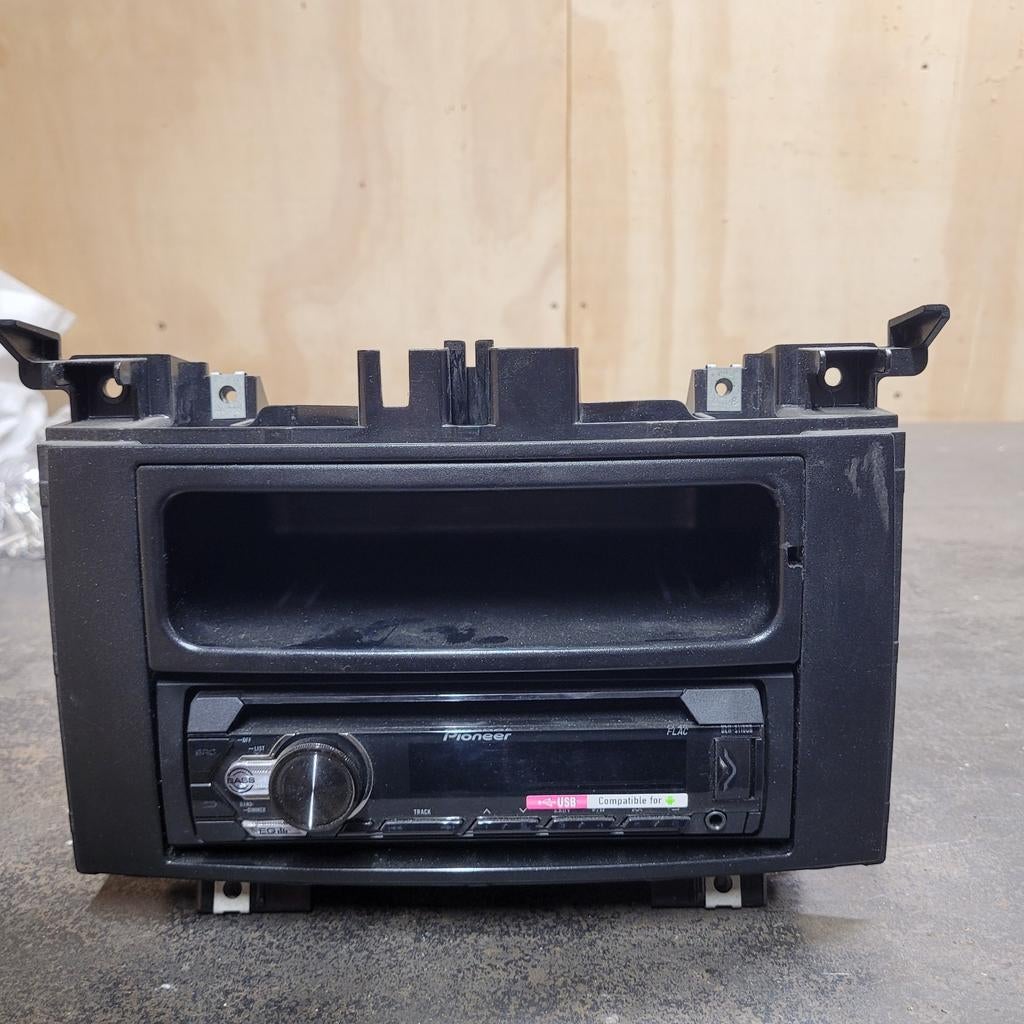 Mercedes sprinter auto radio, Ophalen