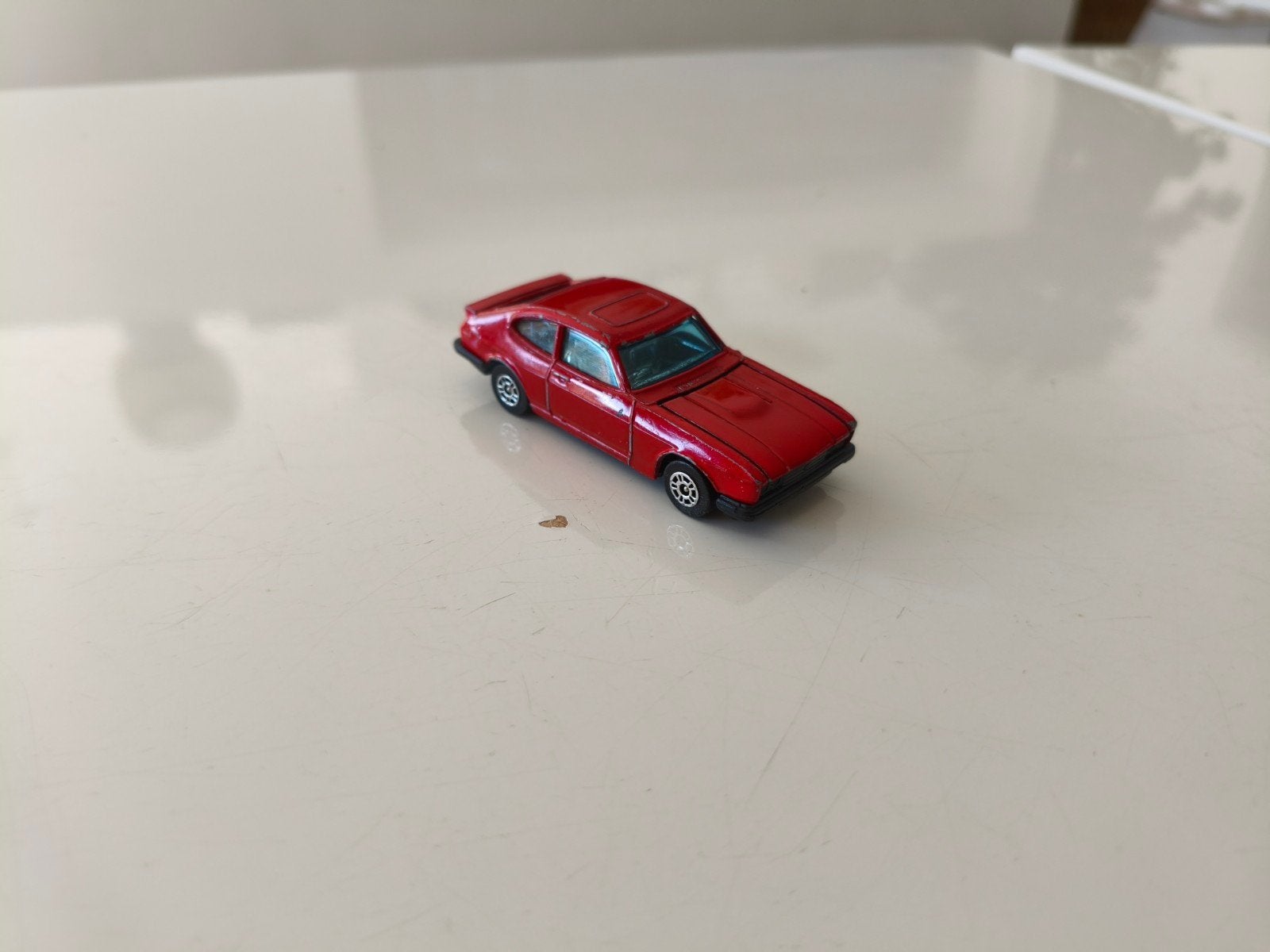 Corgi Ford Capri 3.0S - Rood Diecast Modelauto, Hobby en Vrije tijd, Ophalen of Verzenden, Gebruikt, Auto, Corgi