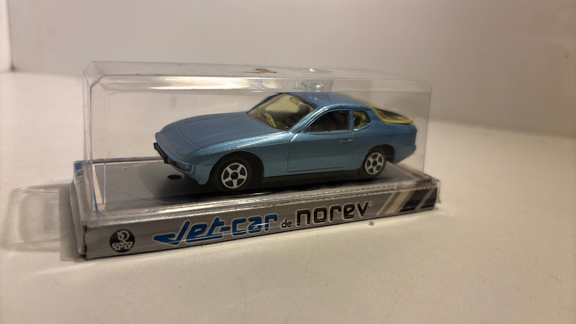 Porsche 924 norev 1.43