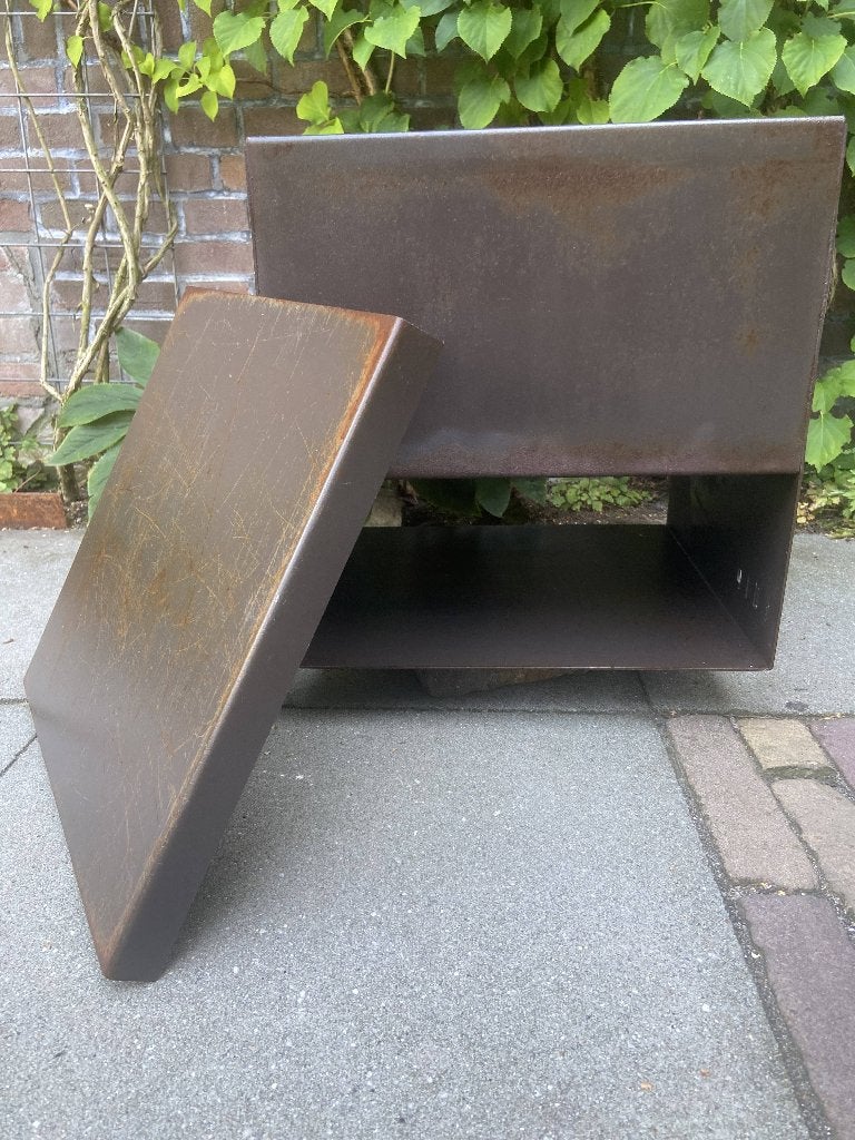 Vuurkorf Tulp vierkant, Ophalen, Gebruikt, Vuurkorf
