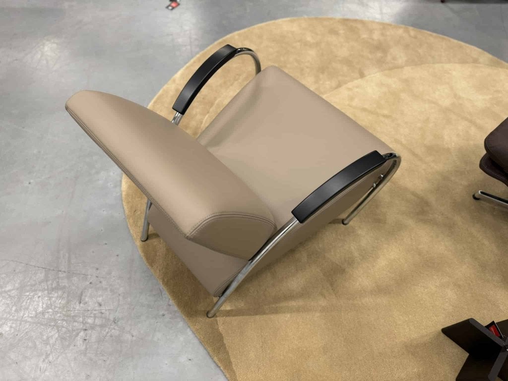 5770 Lotus, Huis en Inrichting, Fauteuils, Nieuw, Ophalen of Verzenden, Info@gelderlanddesign.com, Gelderland