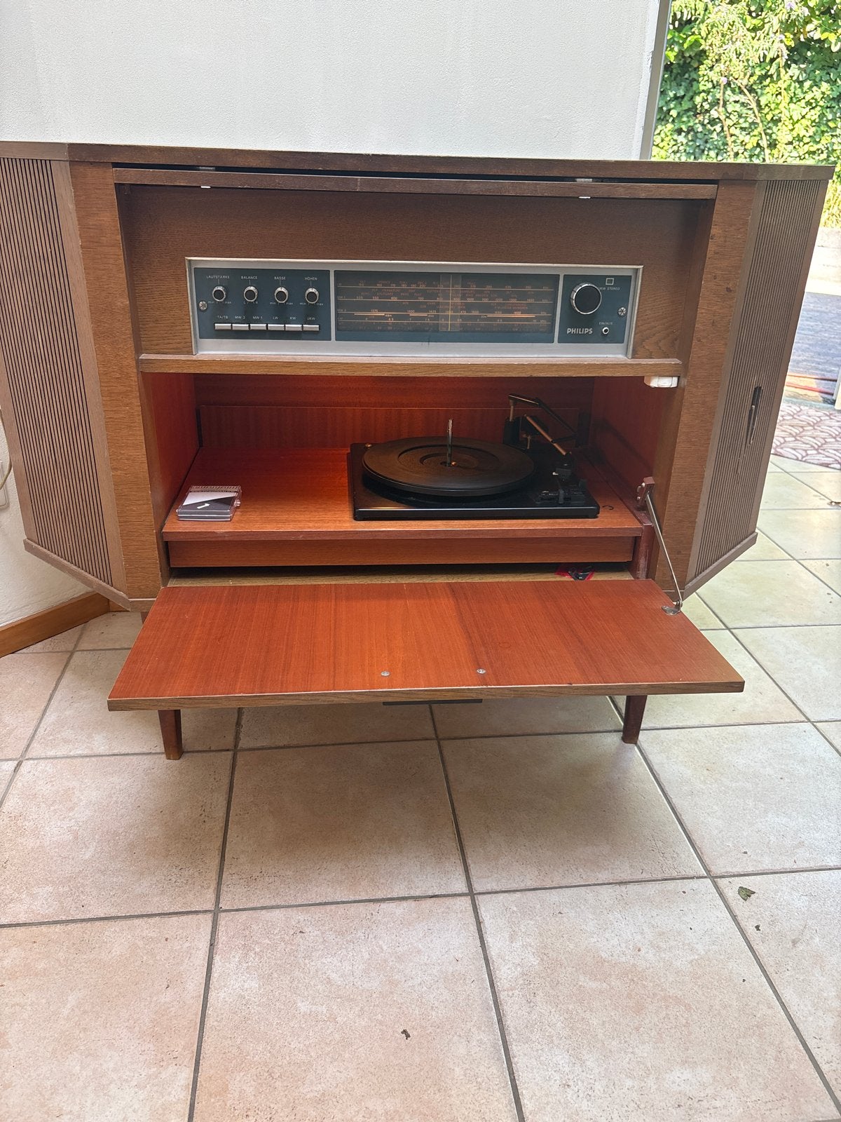 Vintage Philips Radio Meubel met Platenspeler (defect), Ophalen