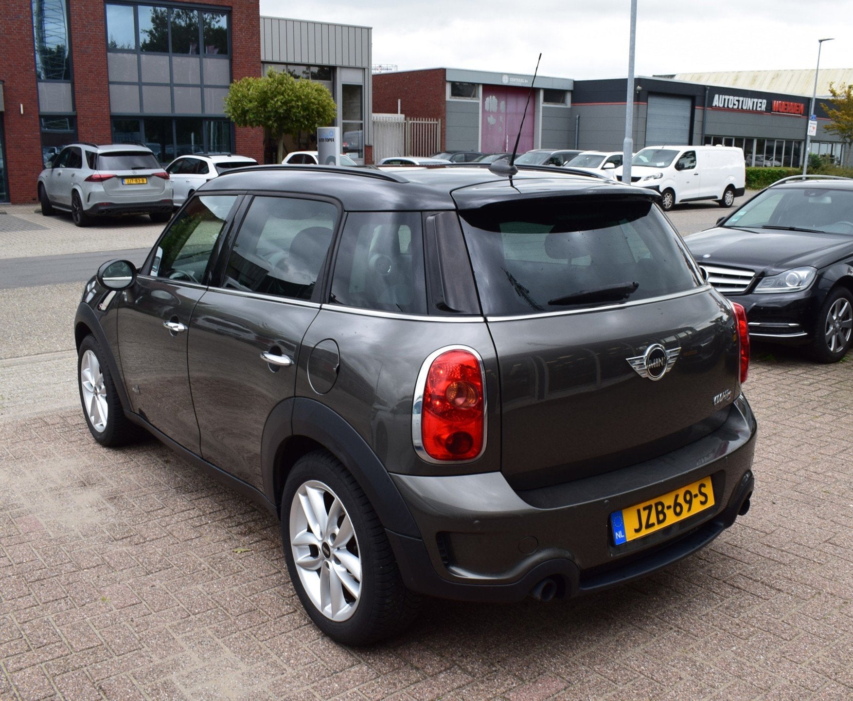 Mini Mini Countryman 1.6 Cooper S ALL4 Salt PANORAMADAK | XE, Auto's, Euro 5, 1380 kg, Gebruikt, Zwart