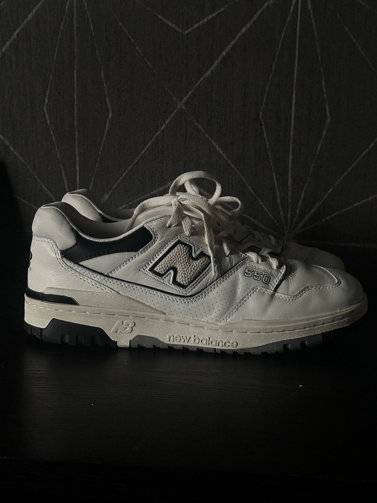 New Balance 550 Sneakers Wit/Zwart - Maat 45.5 (Unused), Ophalen of Verzenden, Gedragen, Wit, Sneakers of Gympen
