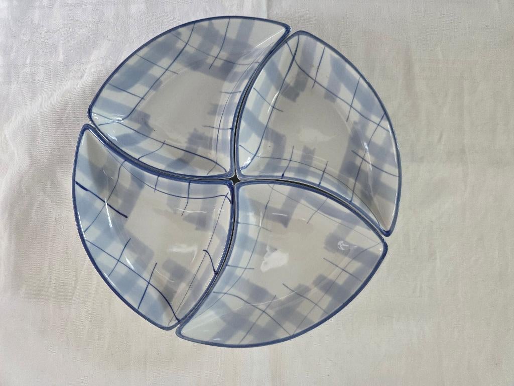 Vierdelige delftsblauwe hapjesschaal (past in elkaar), Ophalen of Verzenden, Zo goed als nieuw, Overige stijlen, Schaal of Schalen