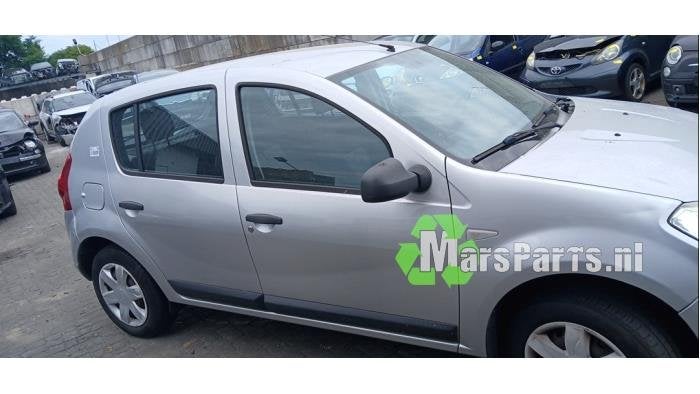 Portier 4Deurs rechts-voor van een Dacia Sandero, Auto-onderdelen, Dacia, Gebruikt, -, Deur
