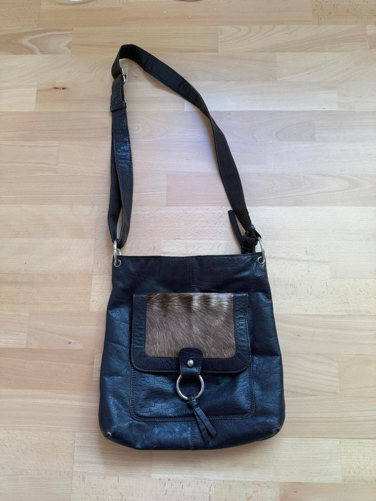 Vintage Leren Schoudertas met Dierenhuid Flap, Sieraden, Tassen en Uiterlijk, Tassen | Schoudertassen, Gebruikt, Overige merken