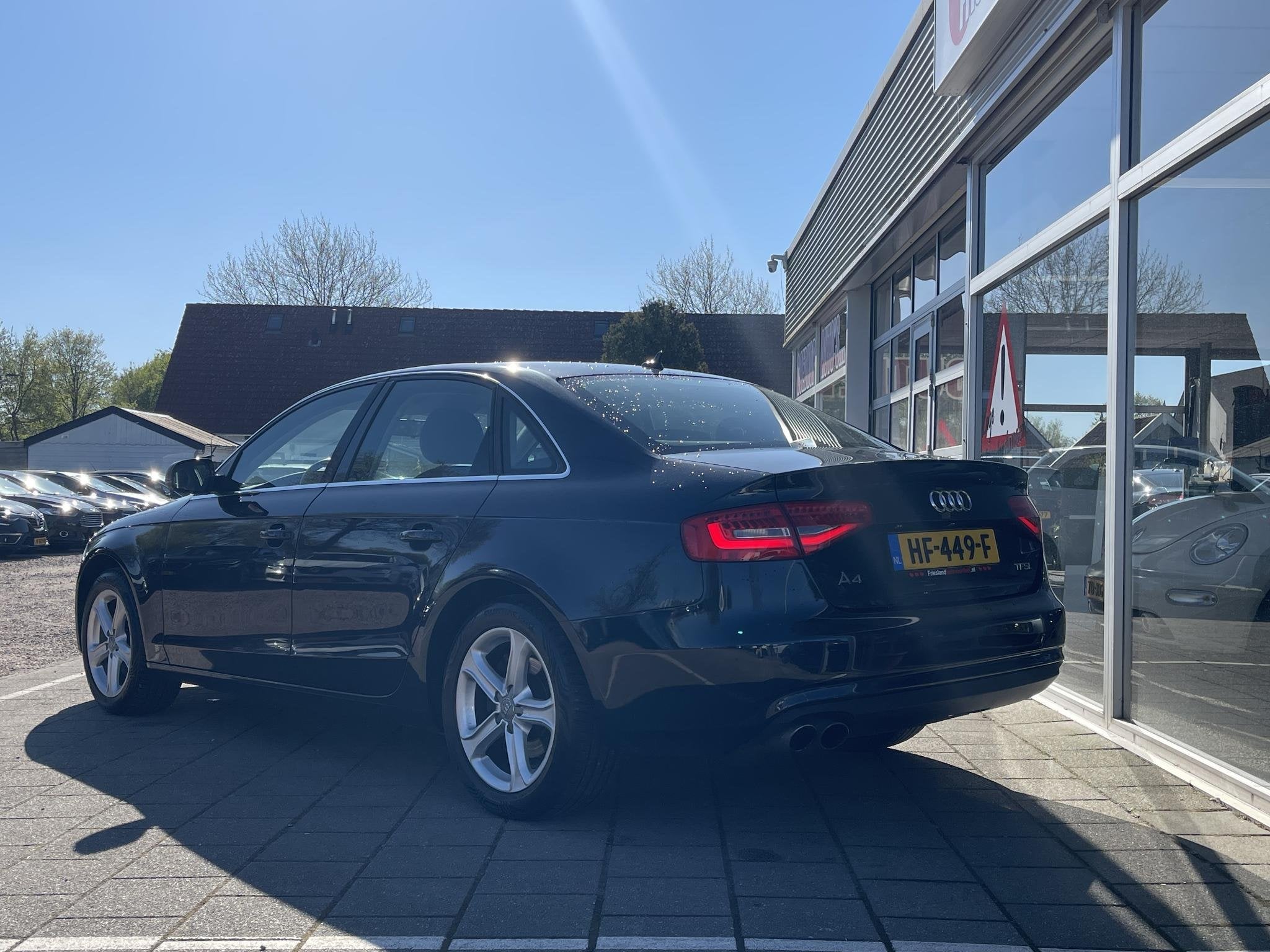 Audi A4 Limousine 1.8 TFSI Advance /Clima/Cruise/NAVI/PDC/On, Voorwielaandrijving, Euro 5, Stof, Gebruikt