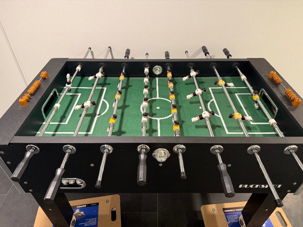 voetbaltafel, Ophalen, Zo goed als nieuw