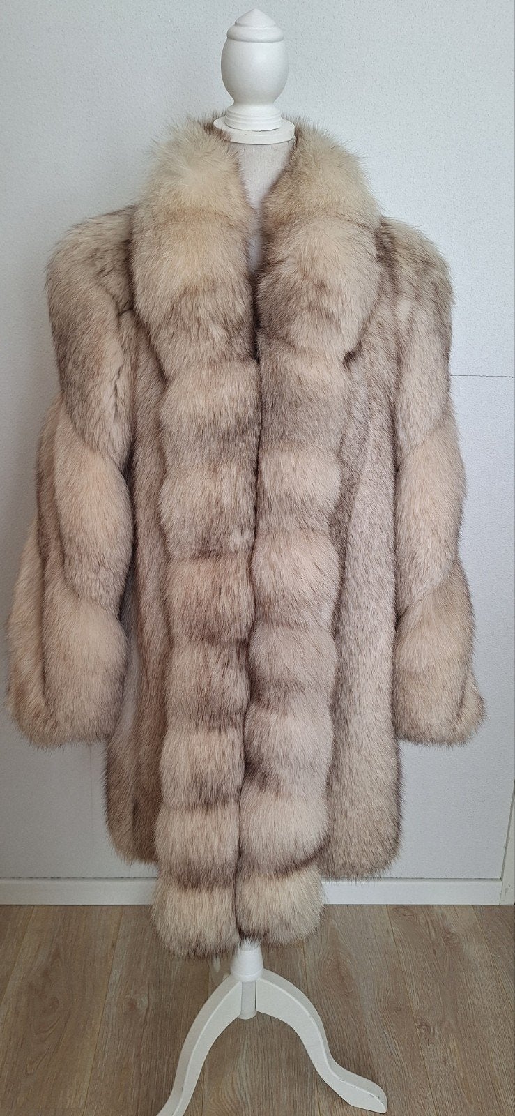 Bontjas van blauwvos bont maat L., Kleding | Dames, Ophalen of Verzenden, Gedragen, Maat 42/44 (L), Overige kleuren