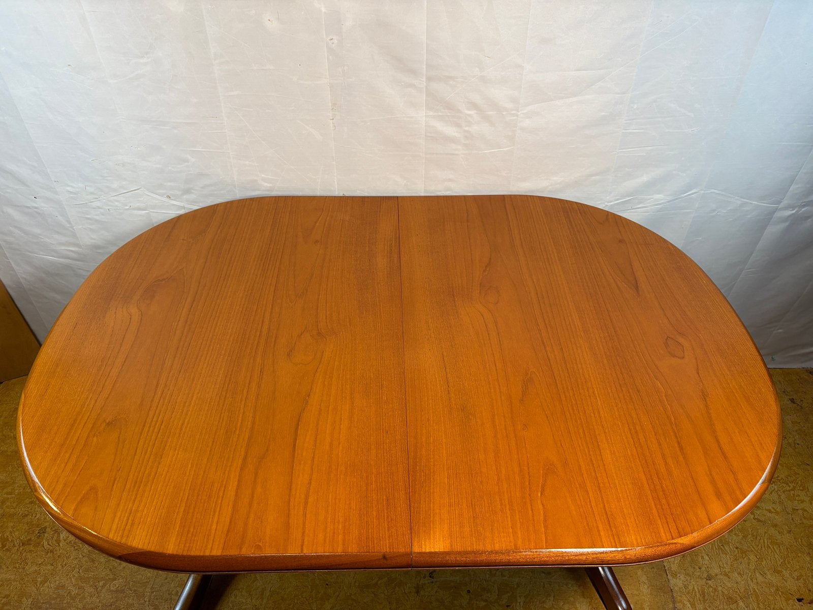 Foto 6 van Gratis bezorgingMidCenturyOvaleTeakUitschuifbareEettafel1960