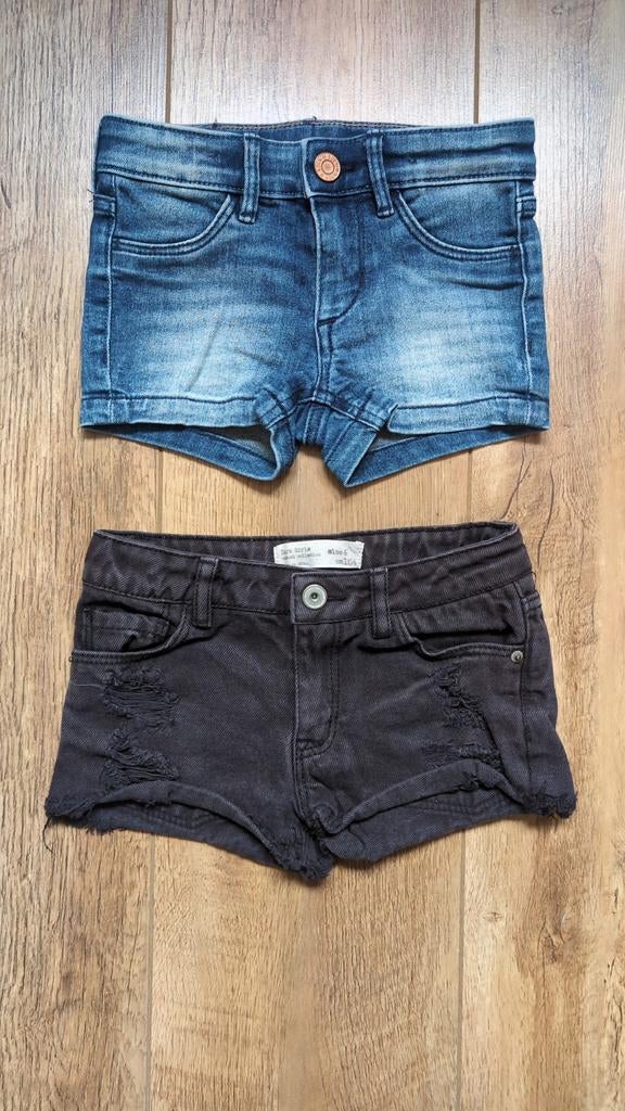 2 denim shorts maat 104 H&M en Zara, Broek, Meisje, Ophalen of Verzenden, Zo goed als nieuw