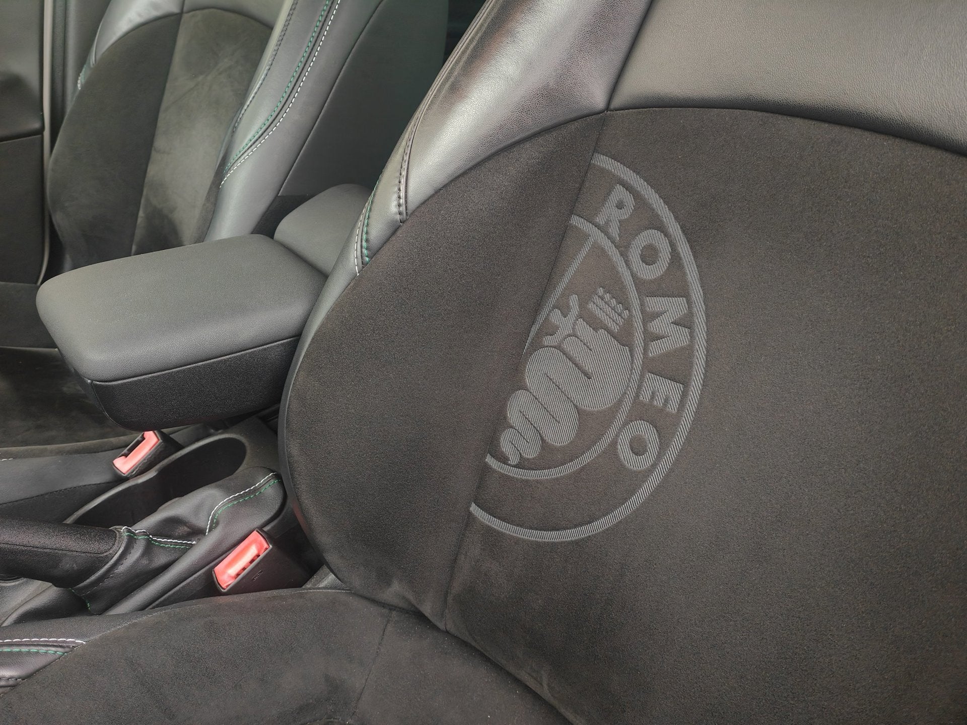 Alfa Romeo Giulietta 1.4 T Sportiva, Voorwielaandrijving, Gebruikt, Zwart, 4 cilinders