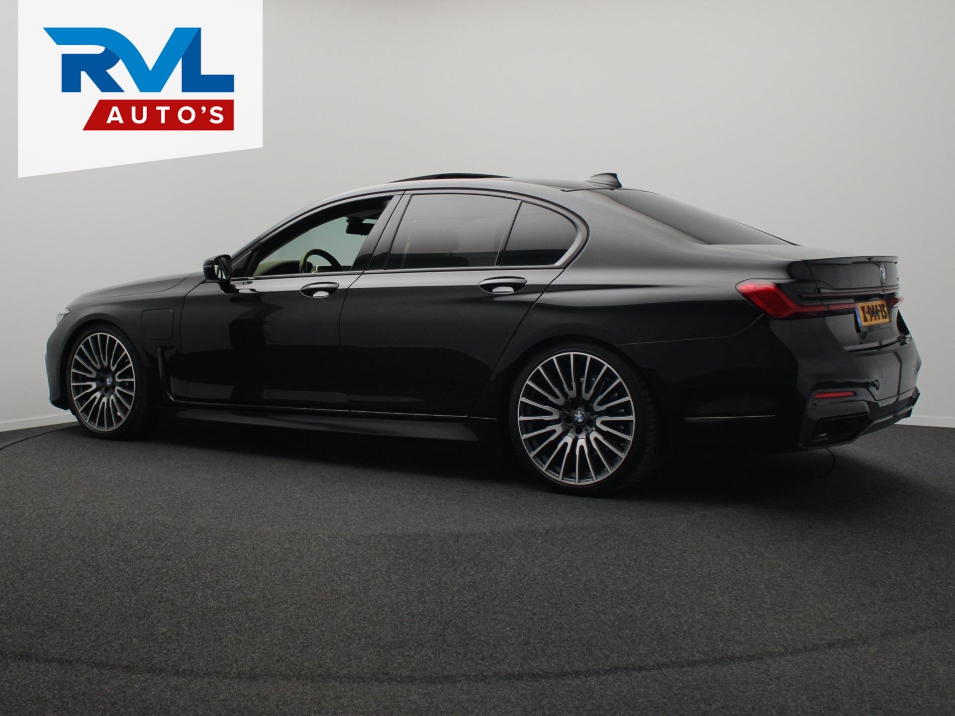 BMW 7-serie 745e High Executive *M Sport* Xpel Massage 394 p, Automaat, Achterwielaandrijving, Gebruikt, Zwart